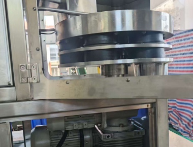 Salzverpackungsmaschine Kontinuierliche Verpackungslinie Plan Vertikalverpackung und Koordinierung der geöffneten Mundfüllung